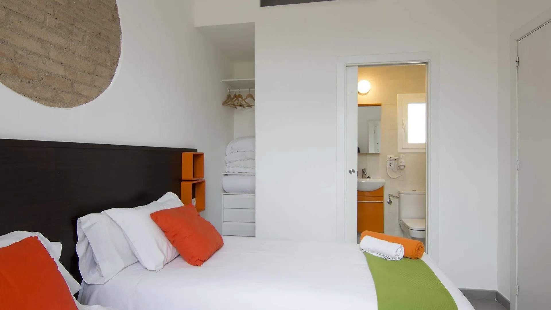 Stay Together Barcelona Apartments