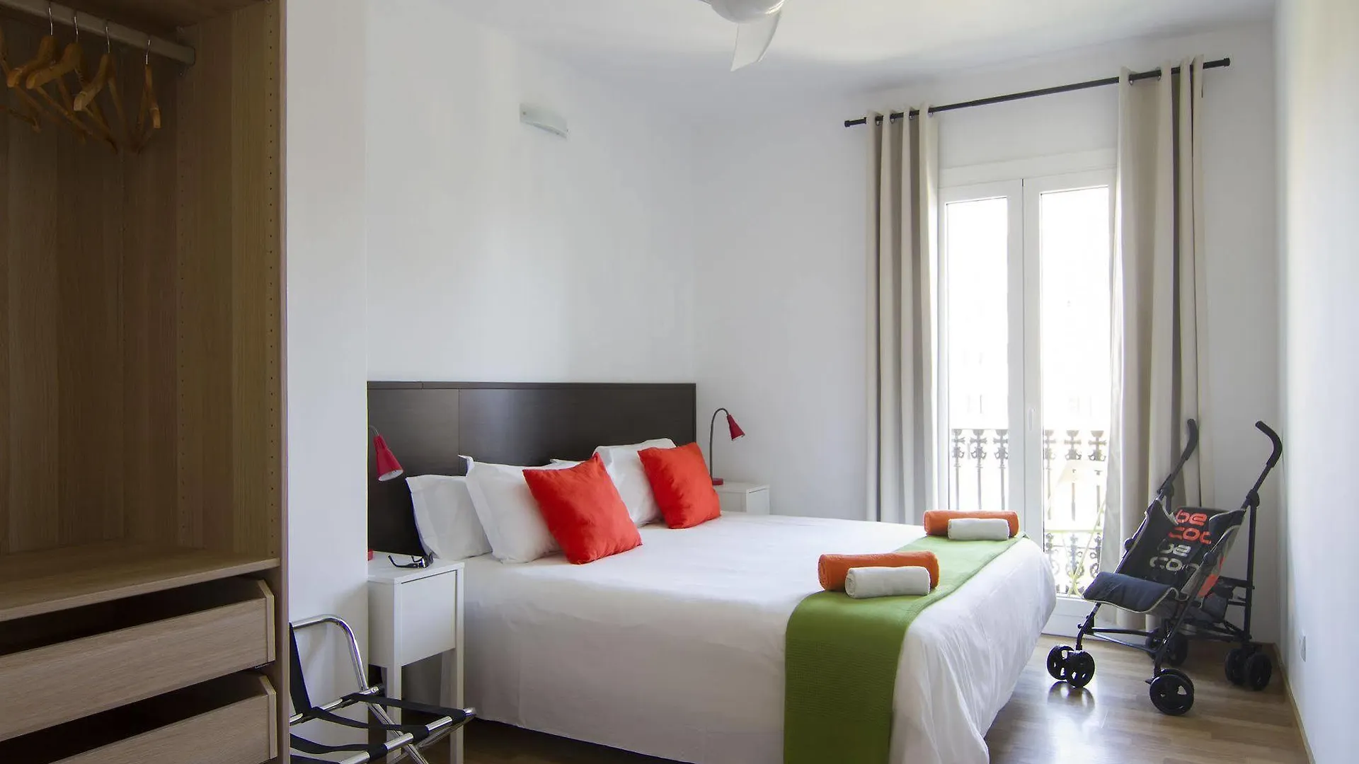 Stay Together Barcelona Apartments